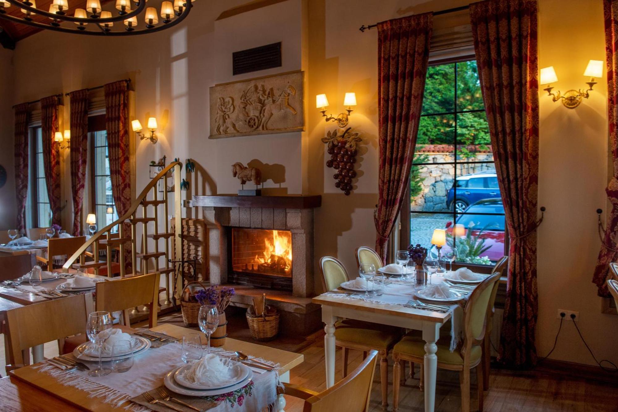 Wineport Lodge Agva Riverside Hotel & Winery Exterior foto
